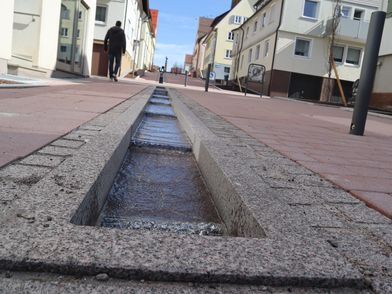 Finkenberg- und Rappenstraße sind saniert, ein Wasserlauf bringt Leben ins Stadtbild.
